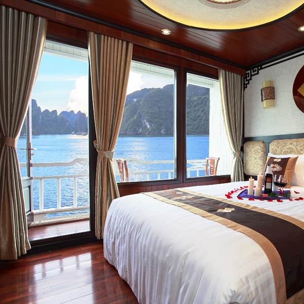 Room facilities on boat